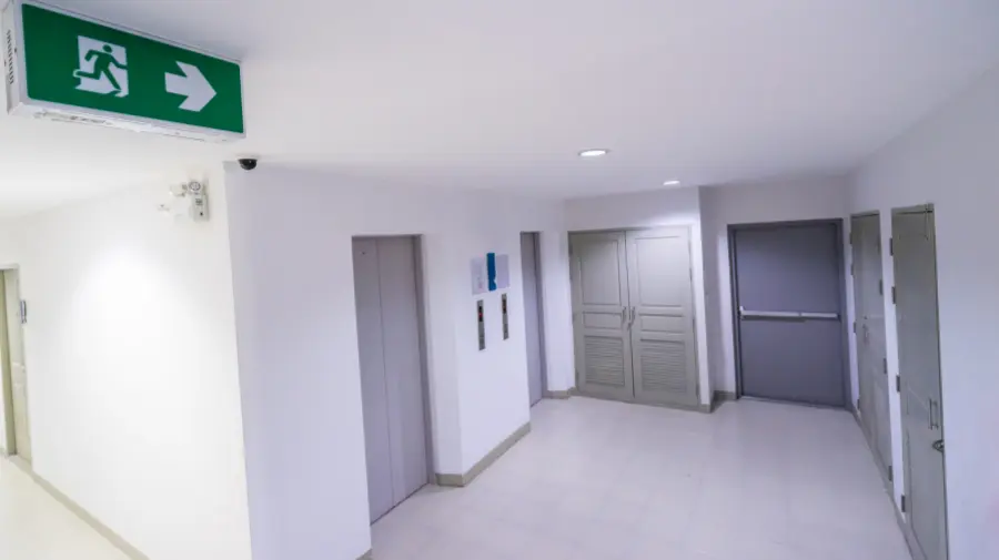 mantencion de luces de emergencia en macul, ñuñoa, providencia, las condes
